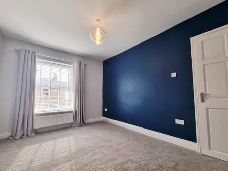 2 bedroom terraced house to rent - Photo 3