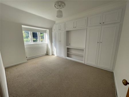3 bedroom semi-detached house to rent - Photo 4