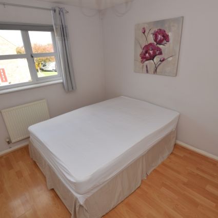 3 Bedroom Detached House - Photo 1