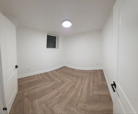 For Lease - 1 Huron Court, Aurora, Ontario - Photo 4