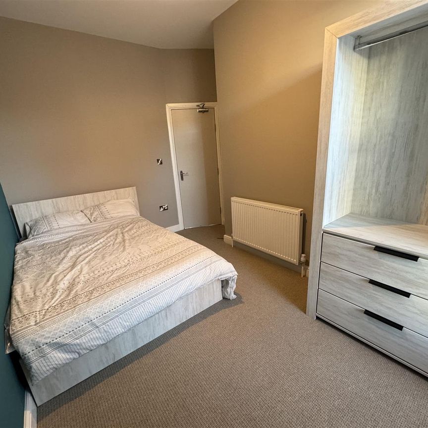 Hyde Park Villas, Hyde Park, LS6 1BH, Leeds - Photo 1