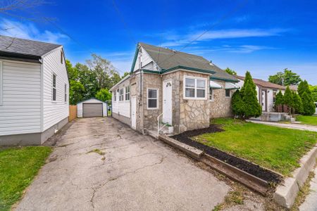 For Lease - 128 Cross Avenue, Oakville, Ontario - Photo 3