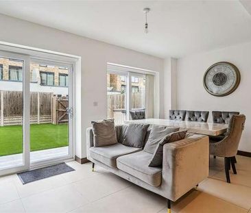 Noel Coward Avenue, Denham Film Studios, UB9 - Photo 2