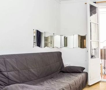 Carrer de Valldonzella, Barcelona, Catalonia 08001 - Photo 1