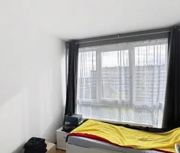 appartement met twee slaapkamers en terras - Photo 3