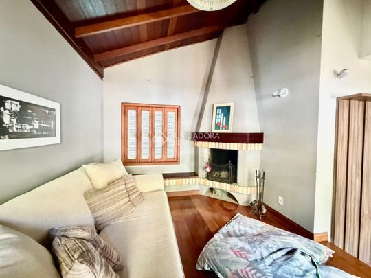 Casa em Condomínio com 4 quartos e 500m² para alugar em Lagoa da Conceição, Florianópolis. - Foto 1