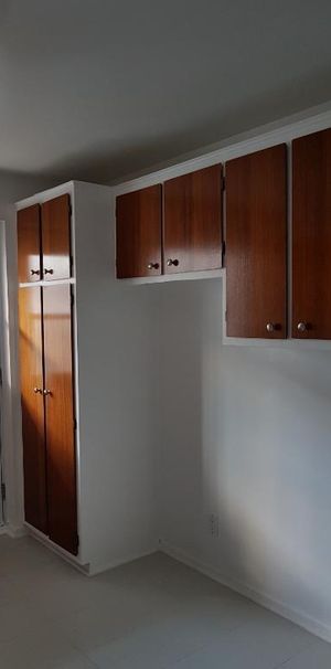 Vue sur le Golf, tranquil, grand 3 1/2 proche de tout - Photo 1