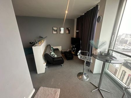 Studio to rent - Photo 2