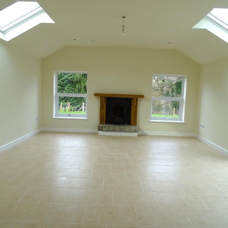 2 bedroom cottage to rent - Photo 1