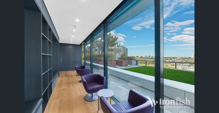 Modern One-Bedroom Apartment with Study & Parking - DUO - Photo 3