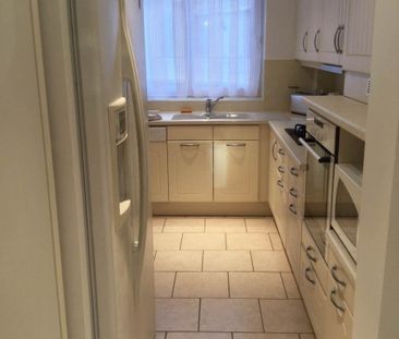 Location Appartement 3 pièces 78m² CANNES 06400 - Photo 5