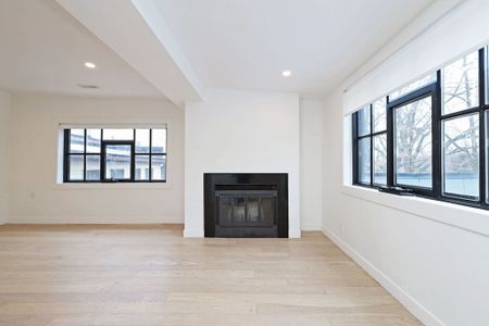 462 Kingston Rd #1 - Photo 4