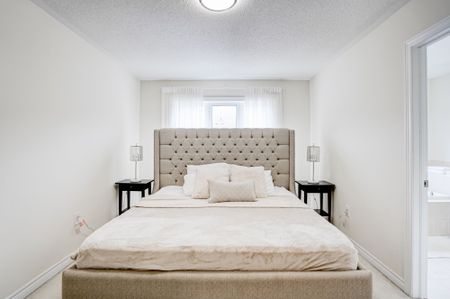 For Lease - 25 Collier Crescent, Markham, Ontario - Photo 2