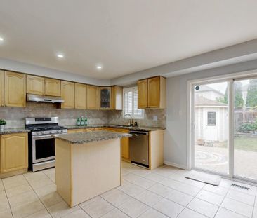 For Lease - 134 Medland Avenue, Whitby, Ontario - Photo 2