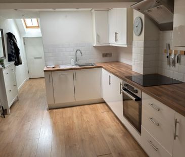 Two Bedroom Cottage for Rent in Burwell - Photo 3