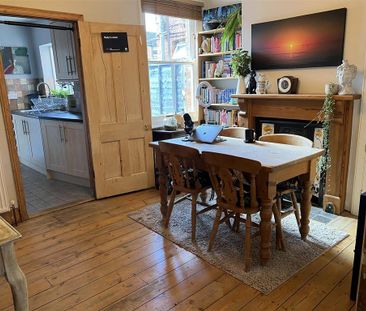 2 bedroom terraced house to rent - Photo 2