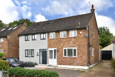 3 bedroom terraced house to rent - Photo 5