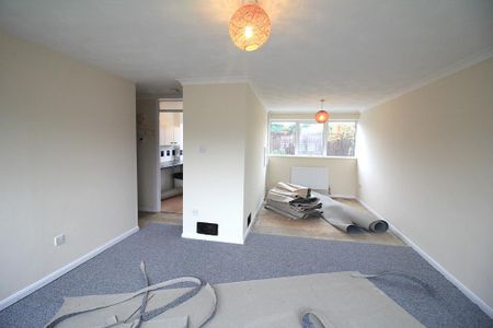 3 bedroom maisonette to rent - Photo 5