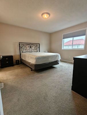 For Lease - 116 Silverwood Circle, Ajax, Ontario - Photo 1