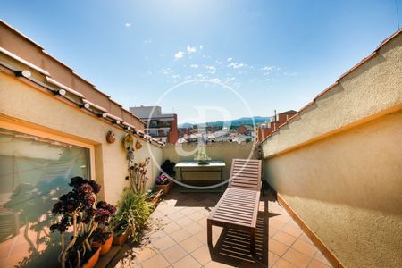 Duplex apartment for rent in Sant Cugat del Vallès - Photo 5