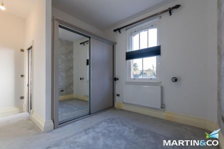 2 bedroom ground floor flat to rent - Photo 2