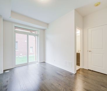 For Lease - 1162 Dartmouth Crescent, Oakville, Ontario - Photo 2