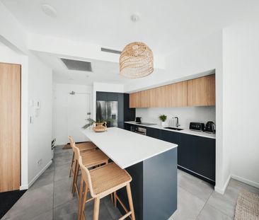 RARE 3 Month Summer Holiday @ Only $1100/week - Photo 3