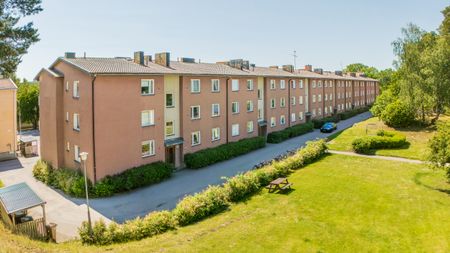 Östermalmsvägen, Finspång - Photo 5