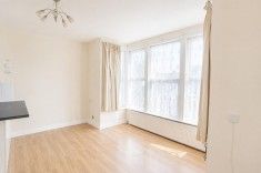 York Road, Southend-On-Sea - Photo 1