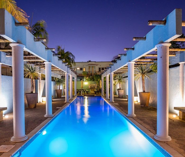 Chic & Sunlit 2-Bedroom Townhouse | Vista Rosa - Photo 4