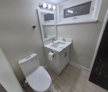 For Lease - 164 Central Park Boulevard, Oshawa, Ontario - Photo 2