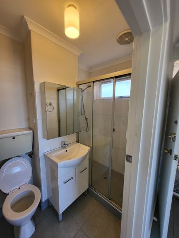 17/76-78 Edward Street, Brunswick VIC 3056 - Photo 2