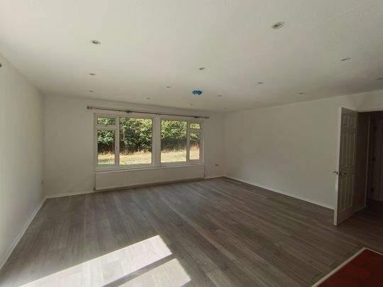 Rossway, Berkhamsted - Photo 1