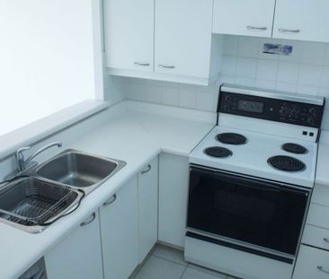 For Lease - 55 Elm Drive Unit# 1003, Mississauga, Ontario - Photo 3