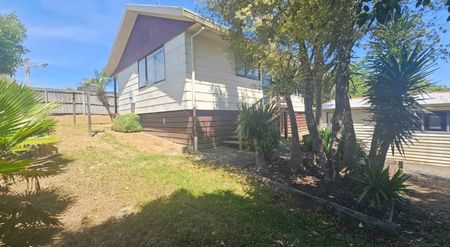 Golden Greenhaven - Photo 2