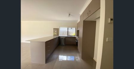 FRANKSTON HIGH SCHOOL ZONE - Photo 5