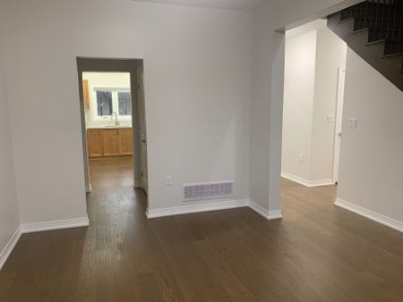 For Lease - 8 Barker Parkway, Thorold, Ontario - Photo 3