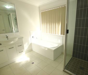 Family Home located in quite Woodlands Estate in Andergrove. - Photo 4