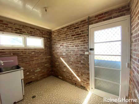 Spacious Family Home with Large Yard and Great Outdoor Space - Photo 4