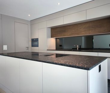 4.5 Zimmer, 211 m², 2. Stock - Photo 2