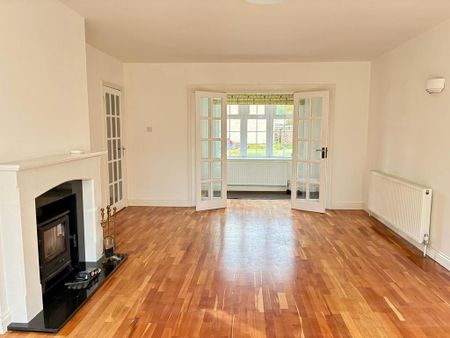 4 bedroom detached house to rent - Photo 5