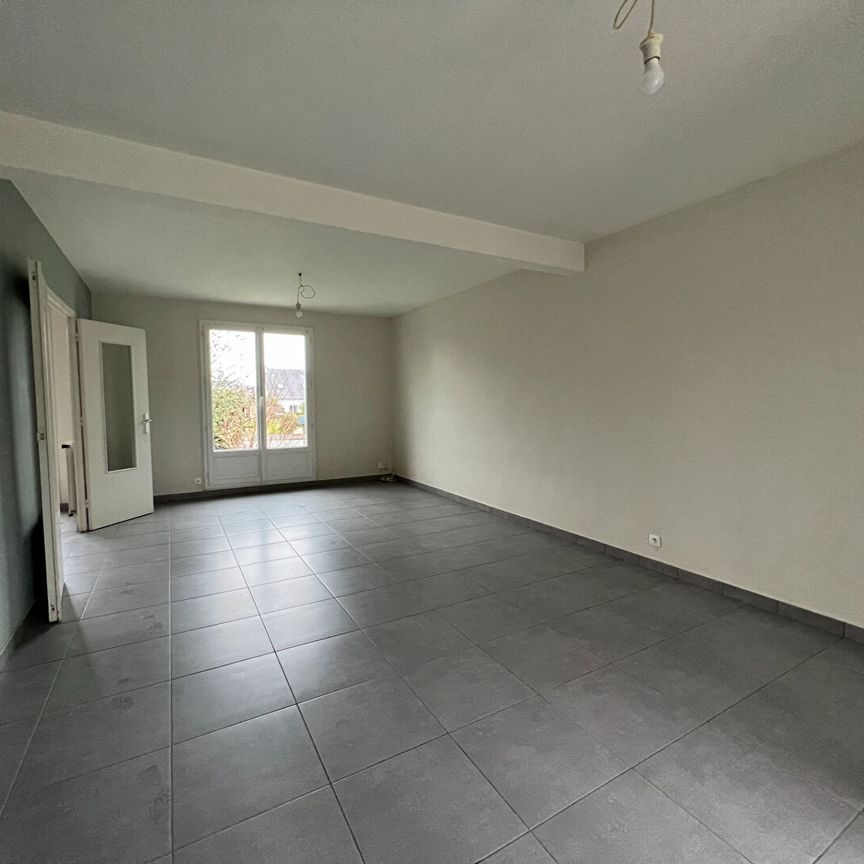 Location maison 5 pièces, 115.00m², Gouesnach - Photo 1