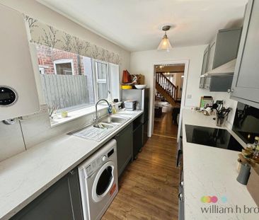 3 bedroom terraced house to rent - Photo 4