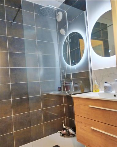 2 pièces - Meublé - 50 m² - 2ème étage - Colocation non autorisée - Photo 5