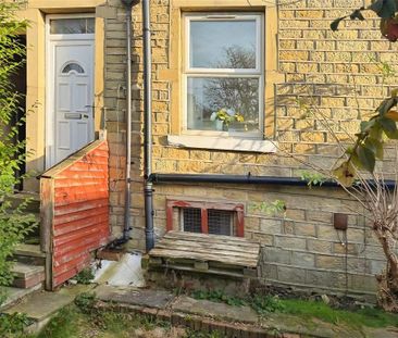 2 bedroom end of terrace house to rent - Photo 3