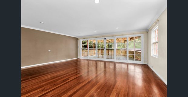 Tucked away in a leafy tranquil setting! - Photo 1