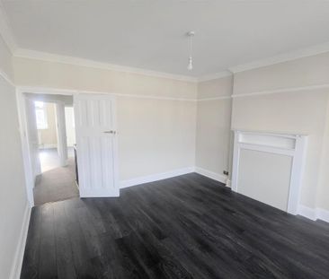 4 bedroom house to rent - Photo 1