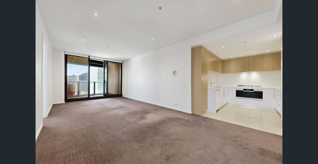 SOPHISTICATED ELEGANCE IN PRIMA TOWER - Photo 1