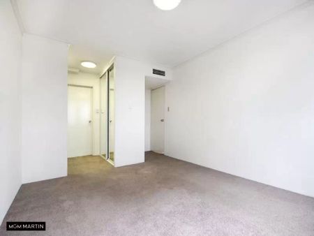 MGM MARTIN – TWO BEDROOM APARTMENT (BUILDING K4, UNIT ON LEVEL 5) - Photo 3