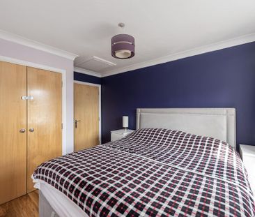 3 bedroom apartment to rent - Photo 4